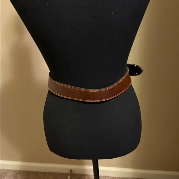 Vintage Handmade Brown Leather Belt - Picture 4 of 4